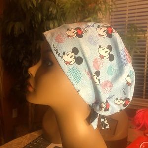 Large Minnie Mouse themed scrub cap.